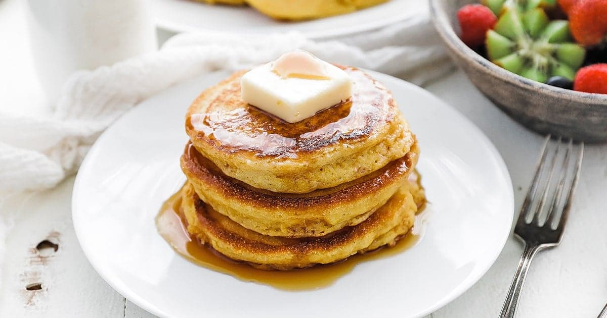 Easy Hoe Cakes Recipe (Johnny Cakes)