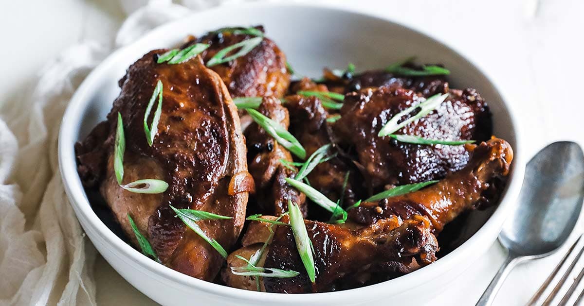 Filipino Chicken Adobo Recipe (Adobong Manok)