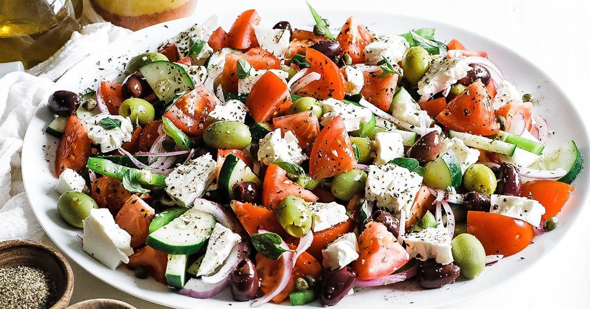 Greek Salad (Horiatiki Salada)