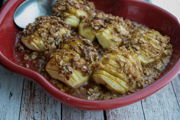 Hasselback Baked Apples