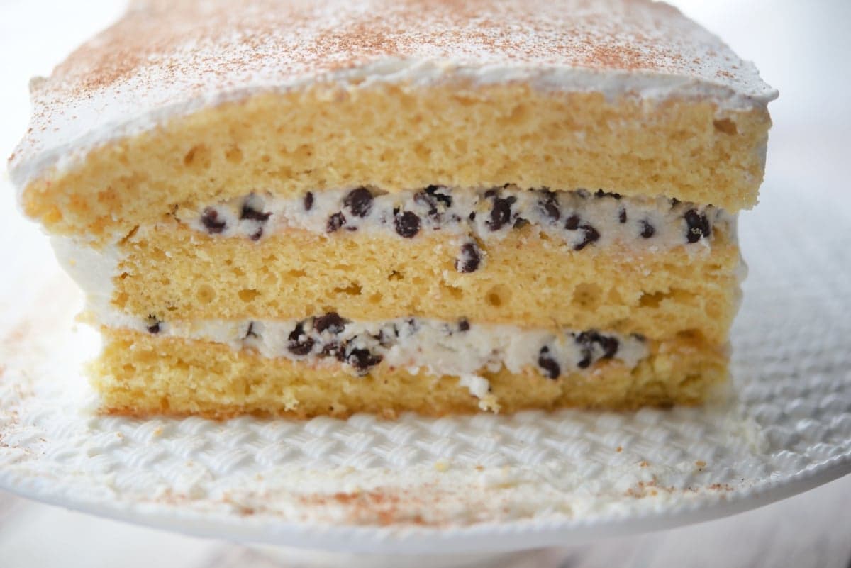 Cannoli Cake