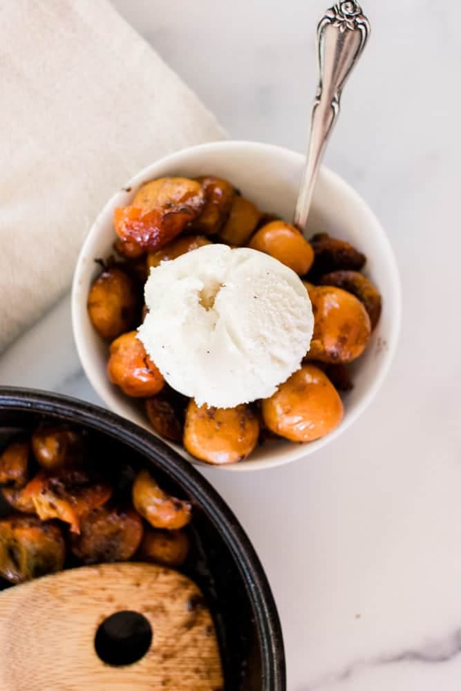 Easy Fall Spiced Baked Persimmons