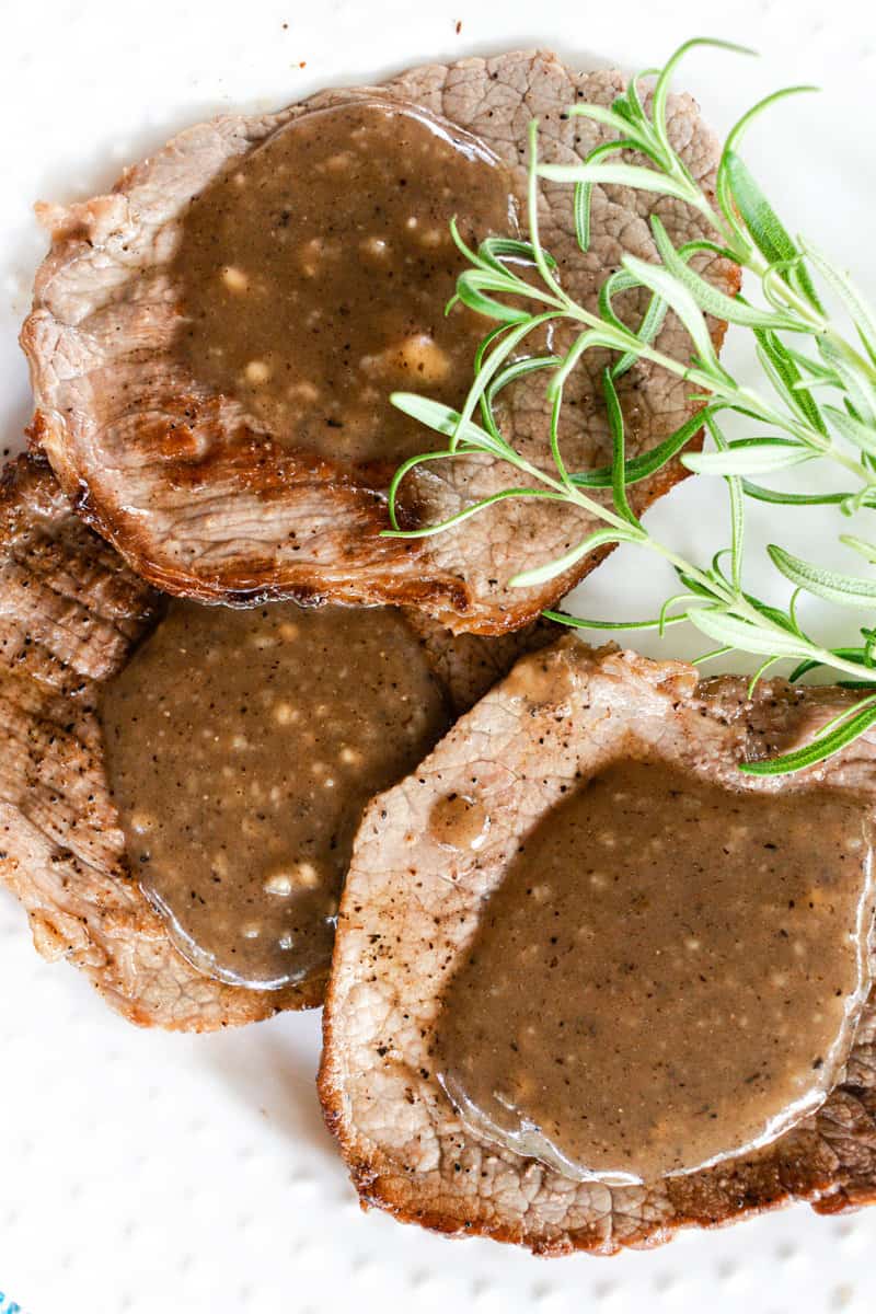 Eye of Round Steak With White Wine Gravy