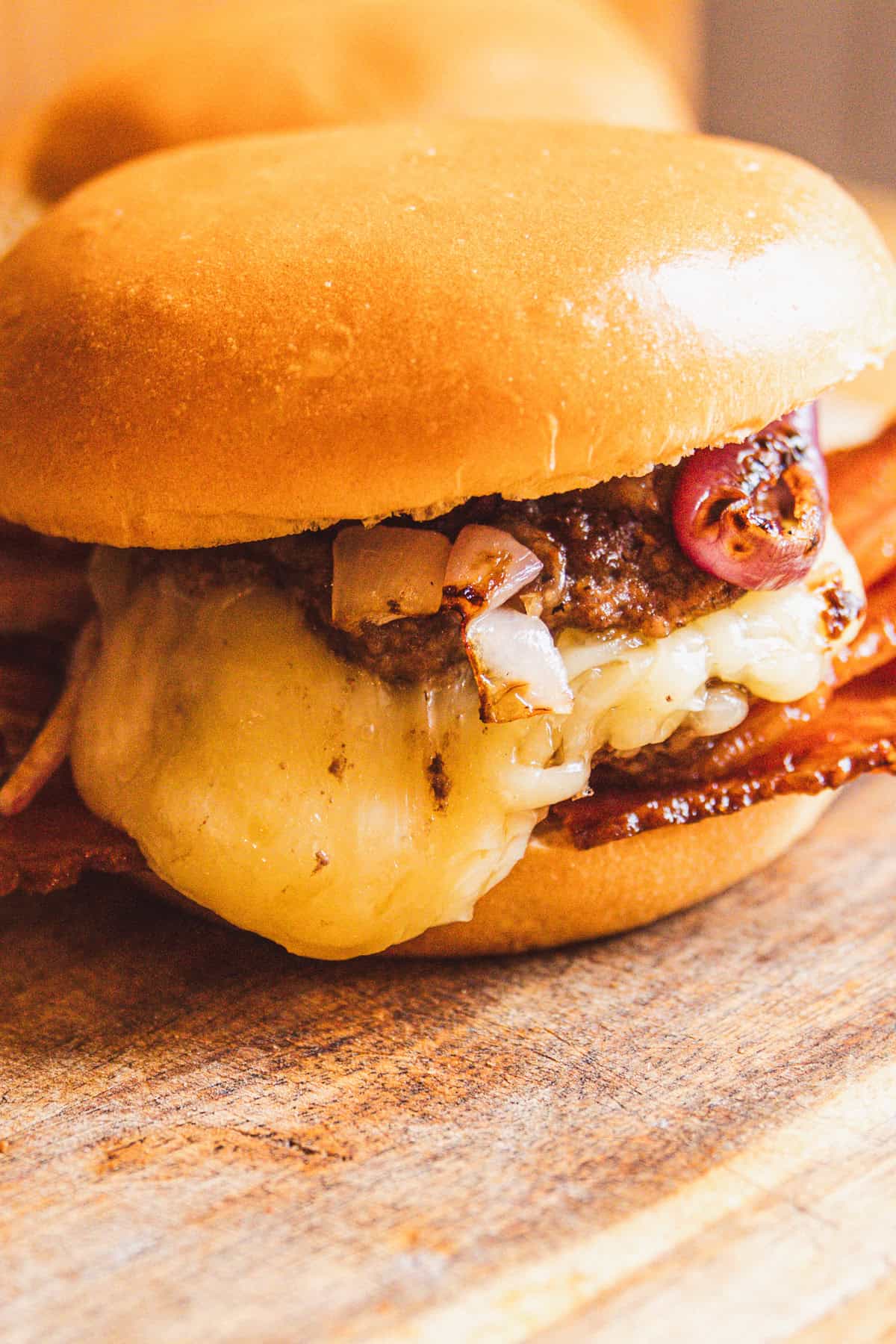 Cheese Stuffed Burgers (Juicy Lucy Burger)