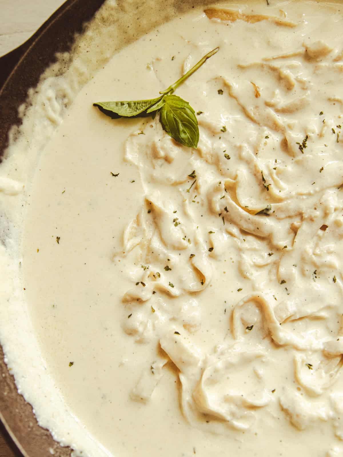 Homemade Creamy Alfredo Sauce