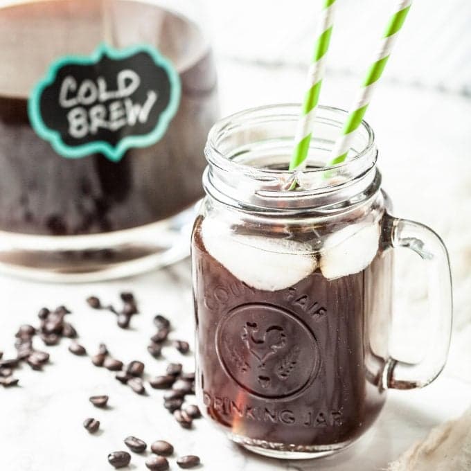 How to Make Cold Brew Coffee - So Easy!