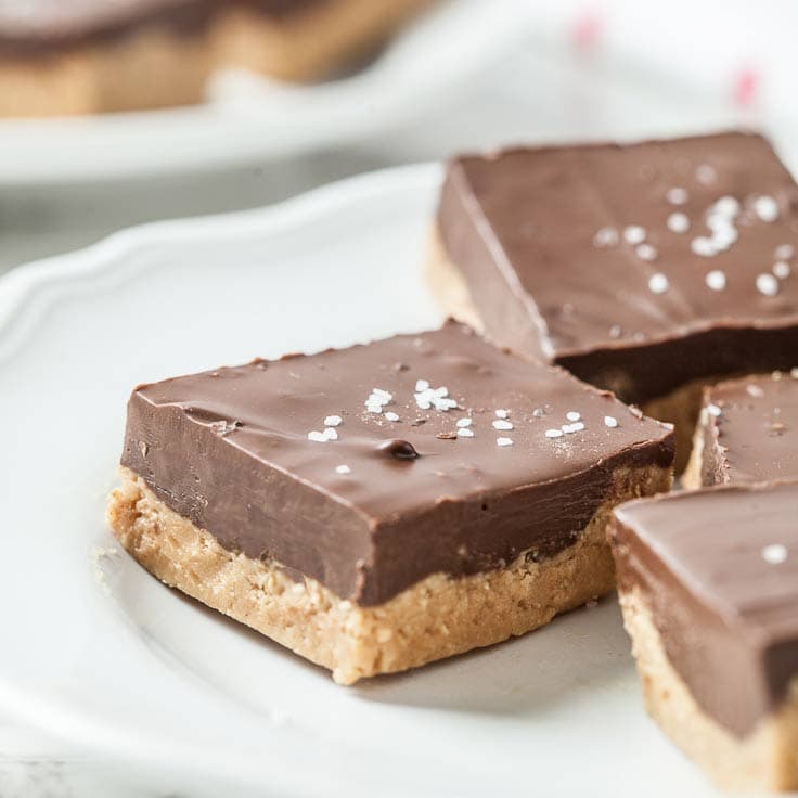 Chocolate Peanut Butter Bars (No-Bake)
