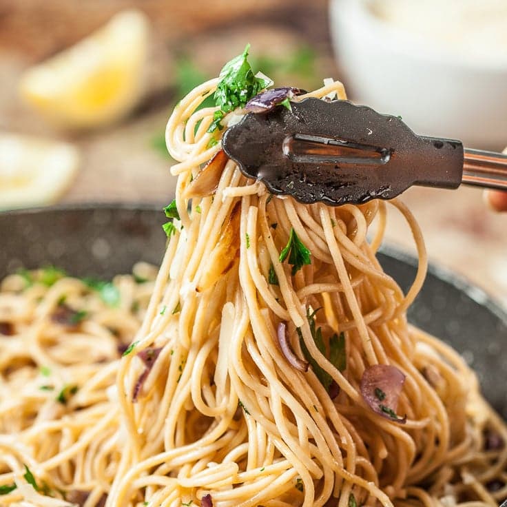 15-Minute Spaghetti Aglio e Olio
