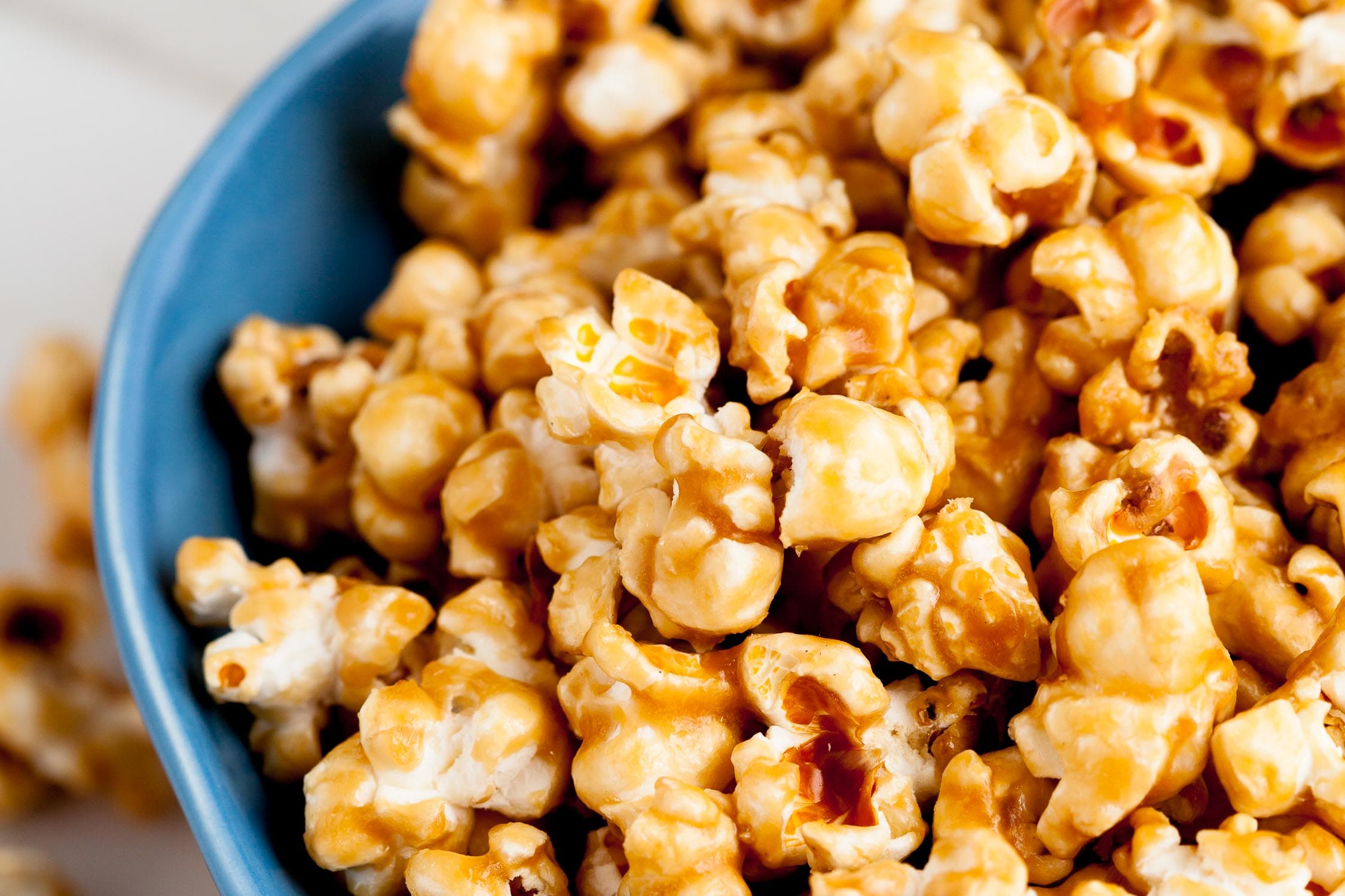 Easy Caramel Popcorn Recipe