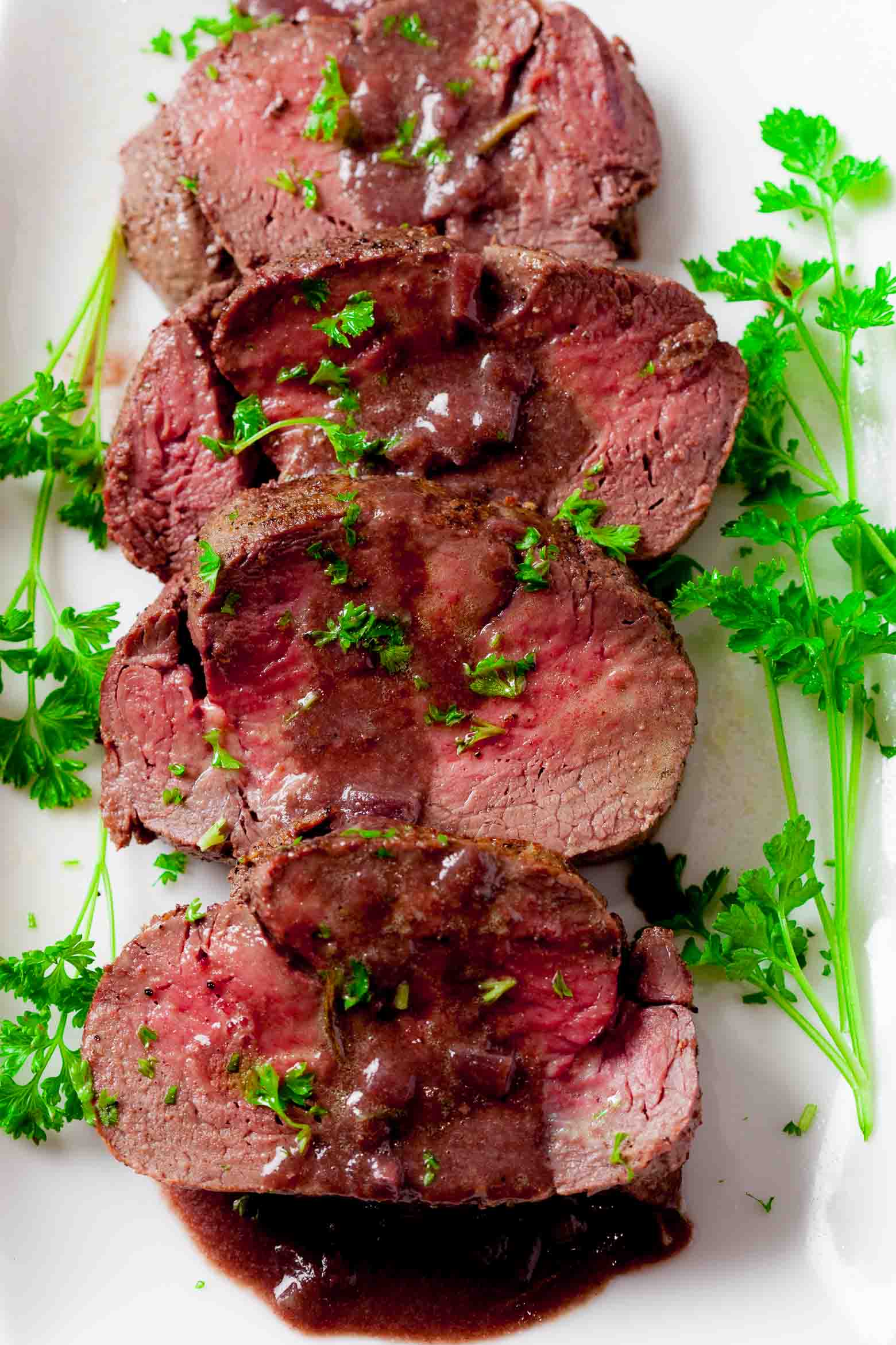 Beef Tenderloin Roast with Garlic Wine Sauce
