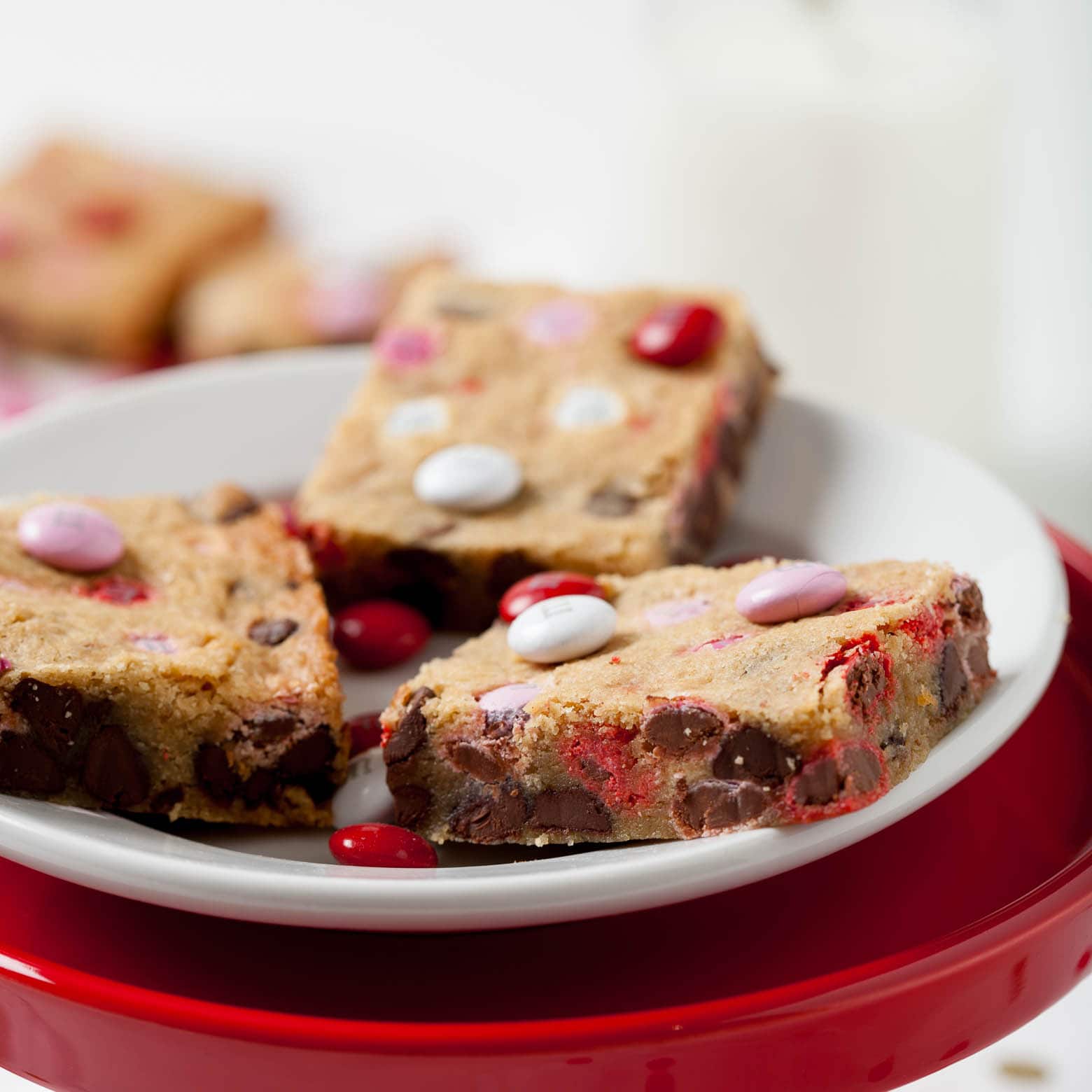 Chewy Blondies Recipe (Cookie Bars)