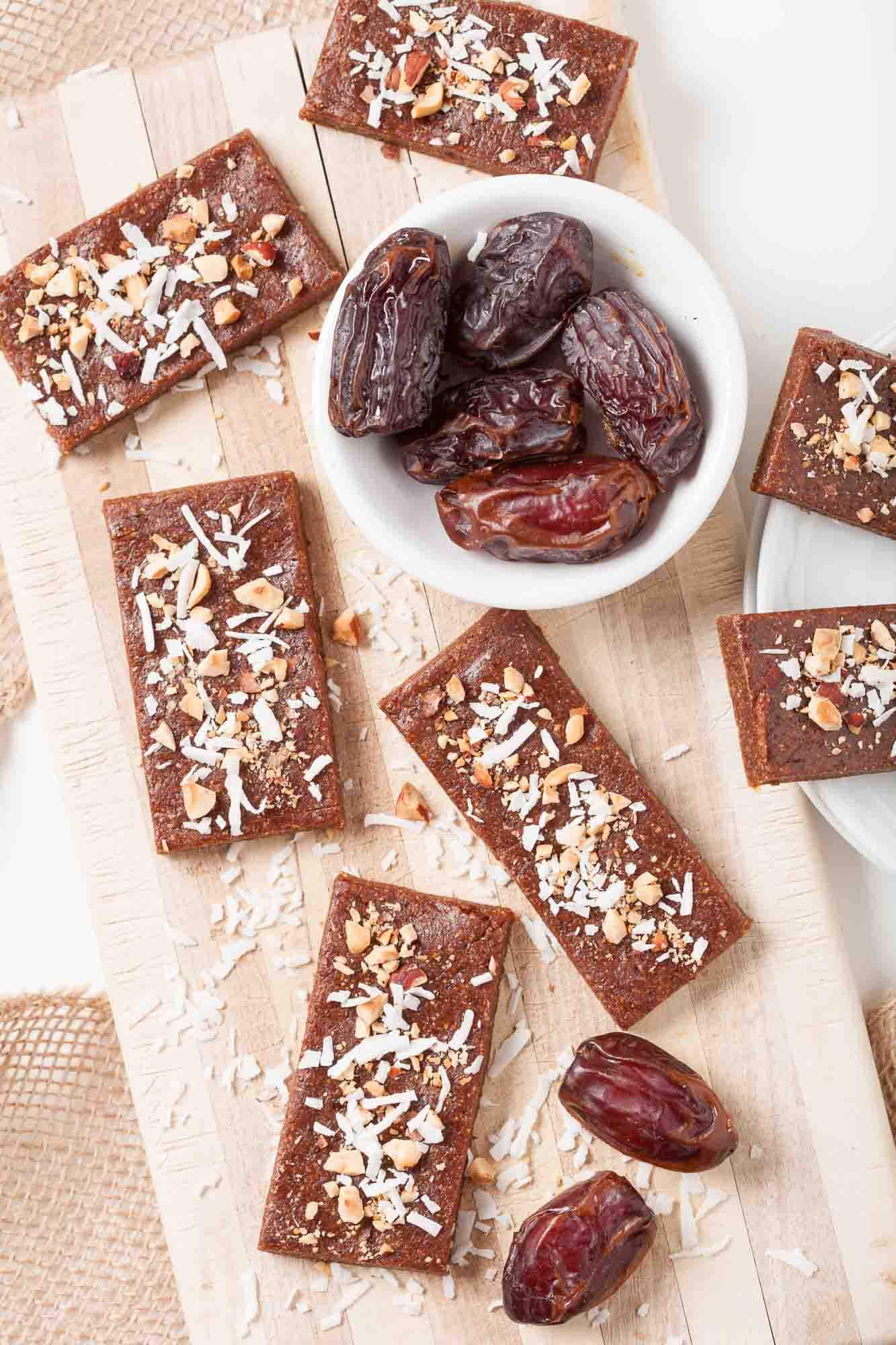 3-Ingredient Date Bars Recipe