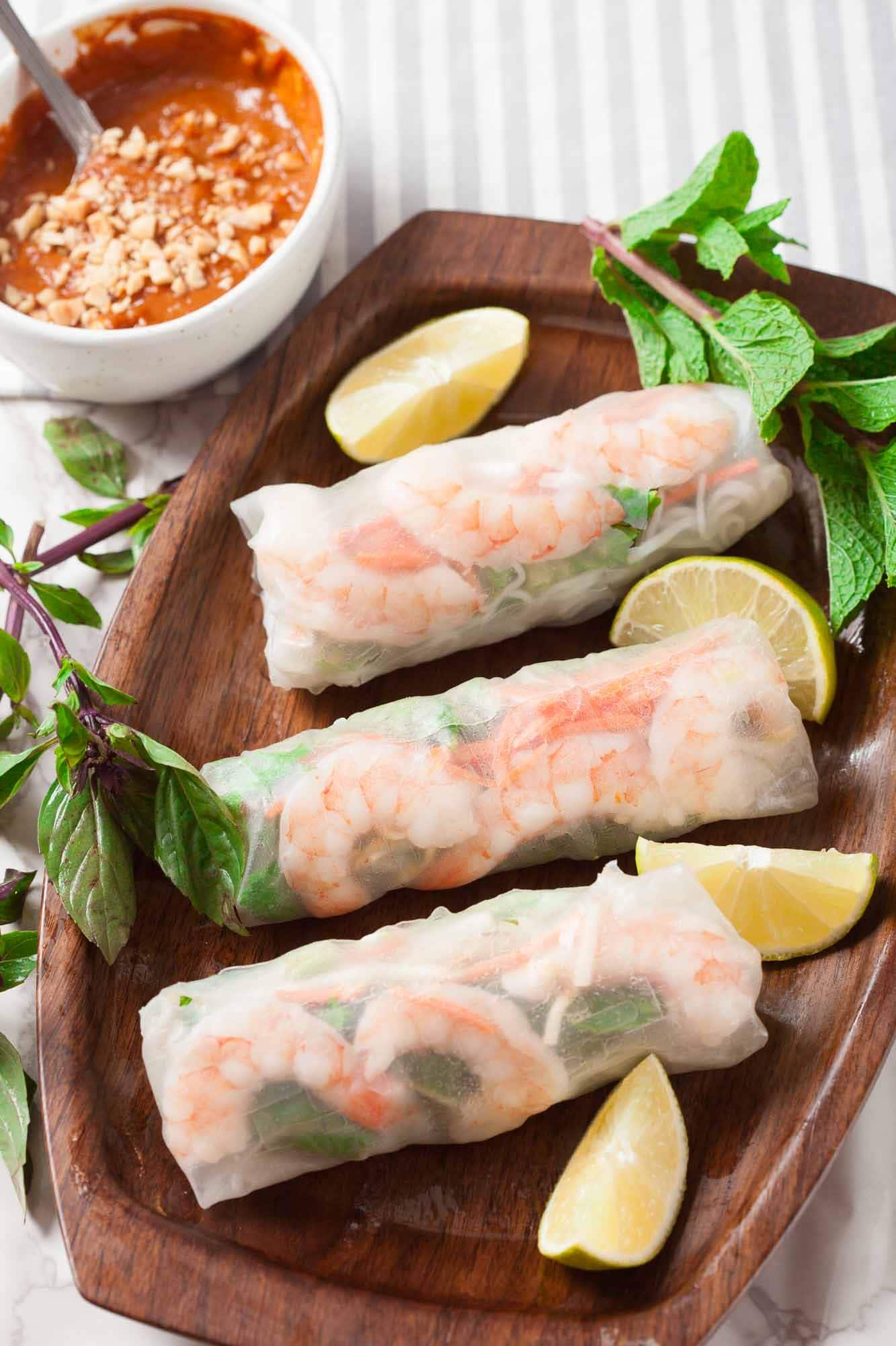 Vietnamese Spring Rolls with Dipping Sauce
