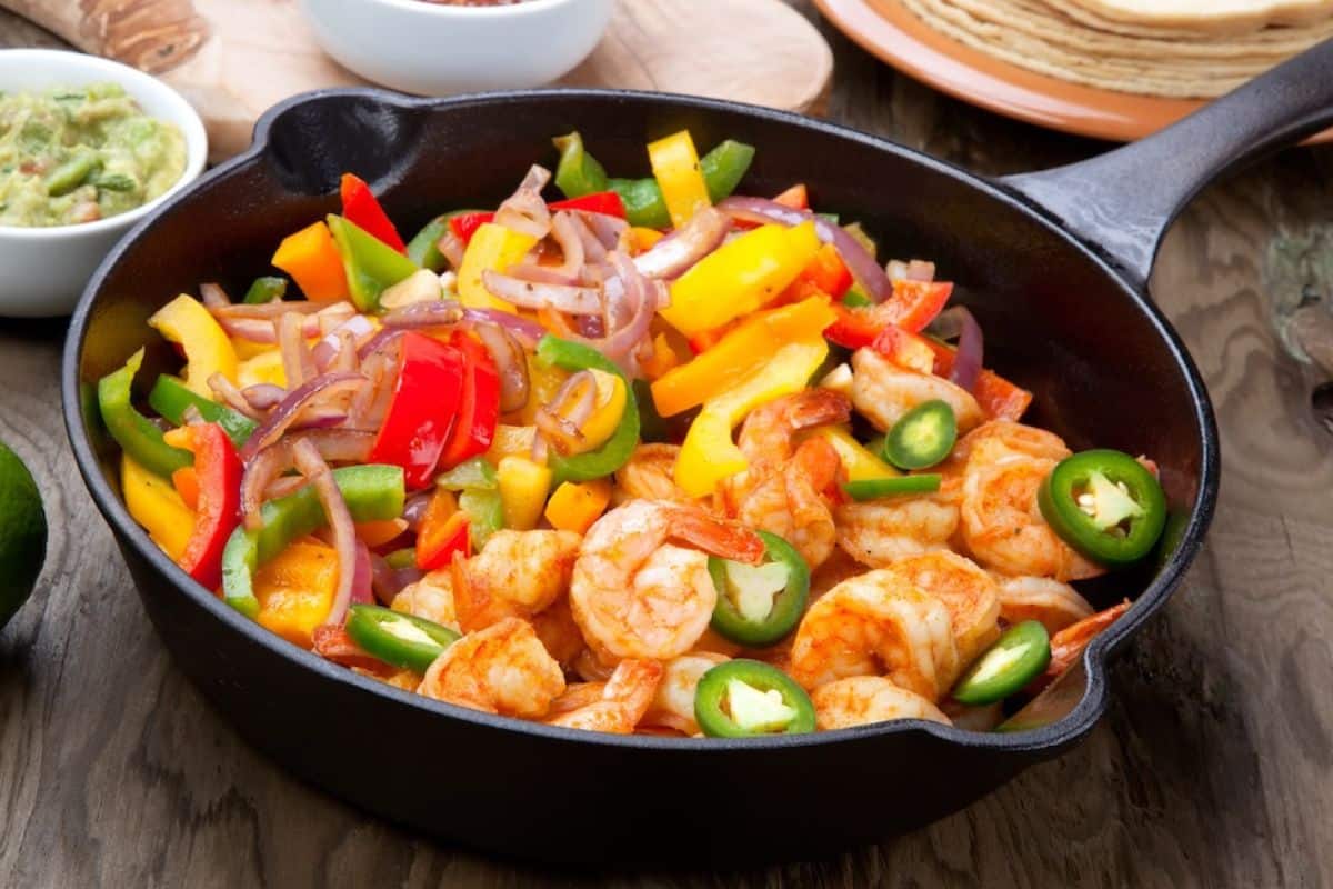 Chili's Shrimp Fajitas (Copycat Recipe)