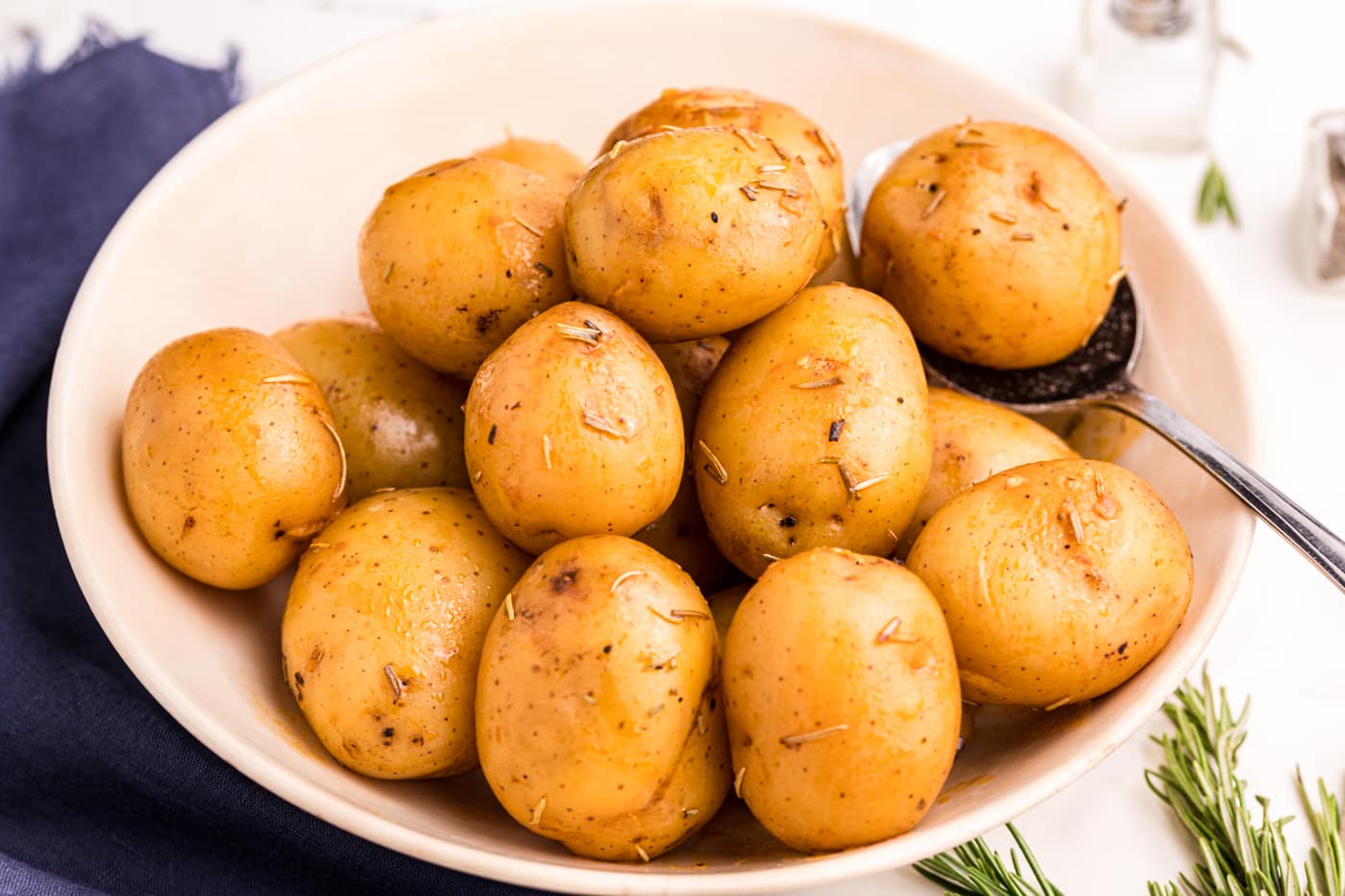 Instant Pot Baby Potatoes with Garlic and Rosemary