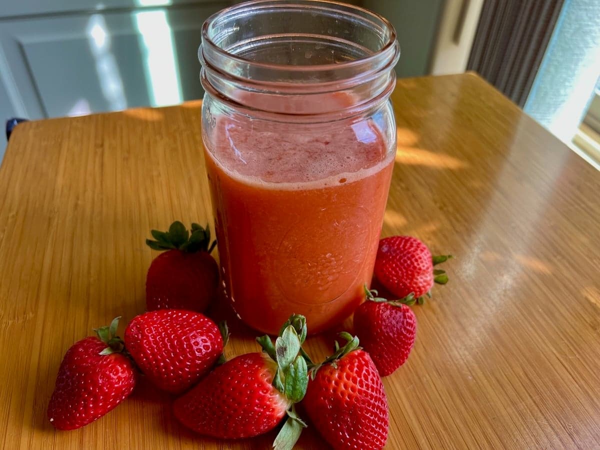 Strawberry Orange Juice Recipe (Juicer or Blender)
