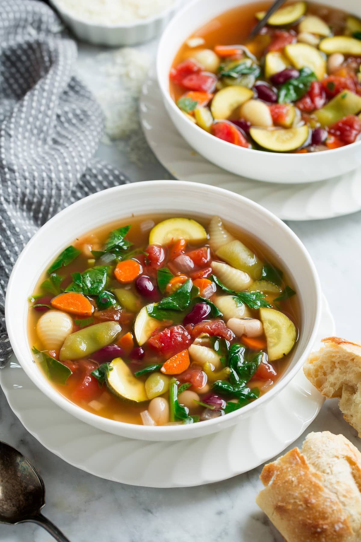 Slow Cooker Minestrone Soup {Olive Garden Copycat}