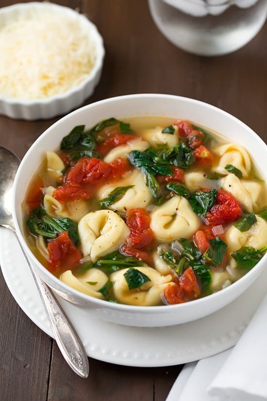Tomato Spinach Tortellini Soup