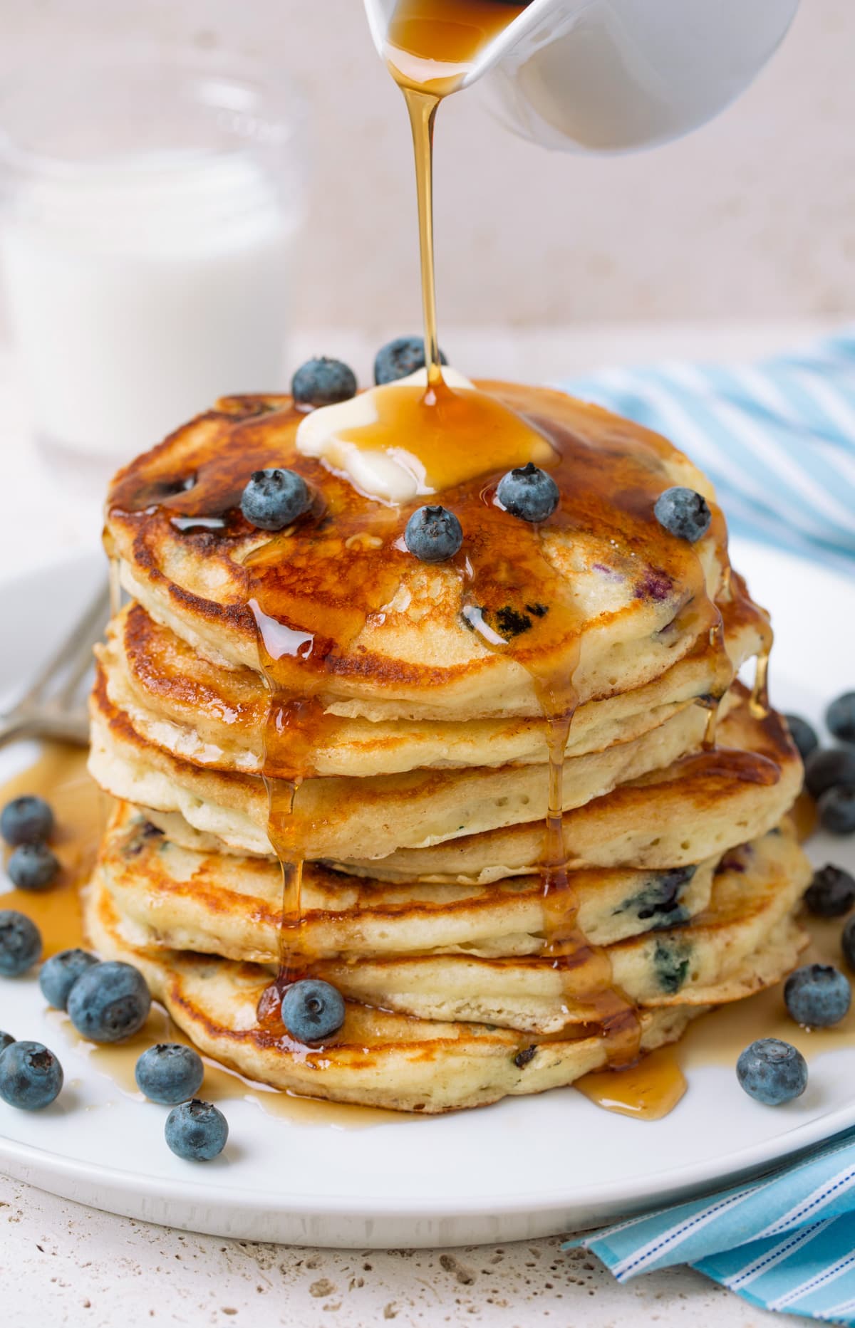 Blueberry Pancakes {with Sour Cream}