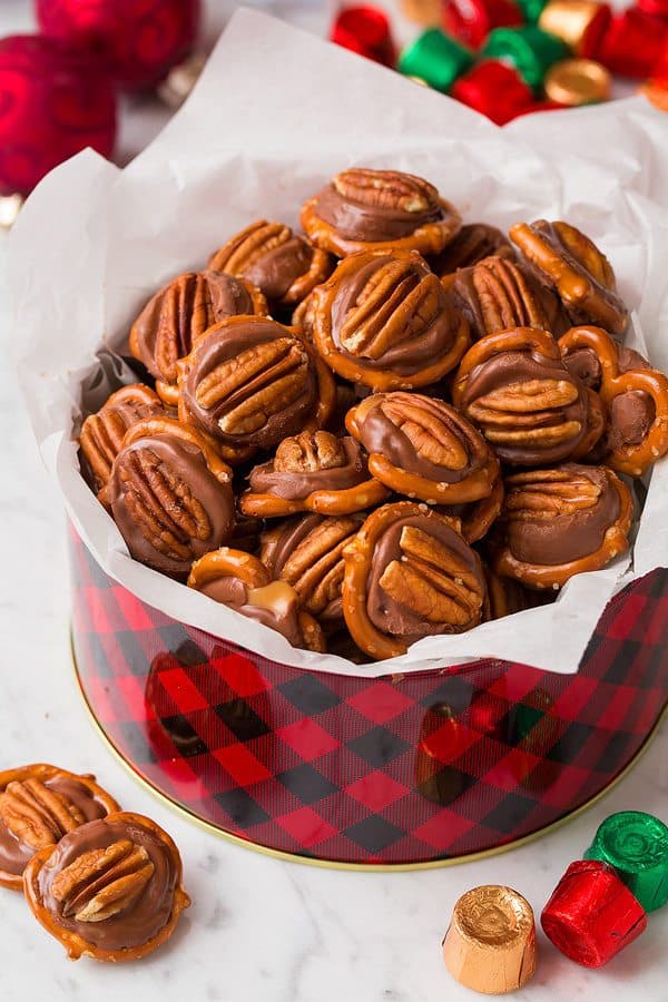 Pretzel Turtles (3 Ingredients)