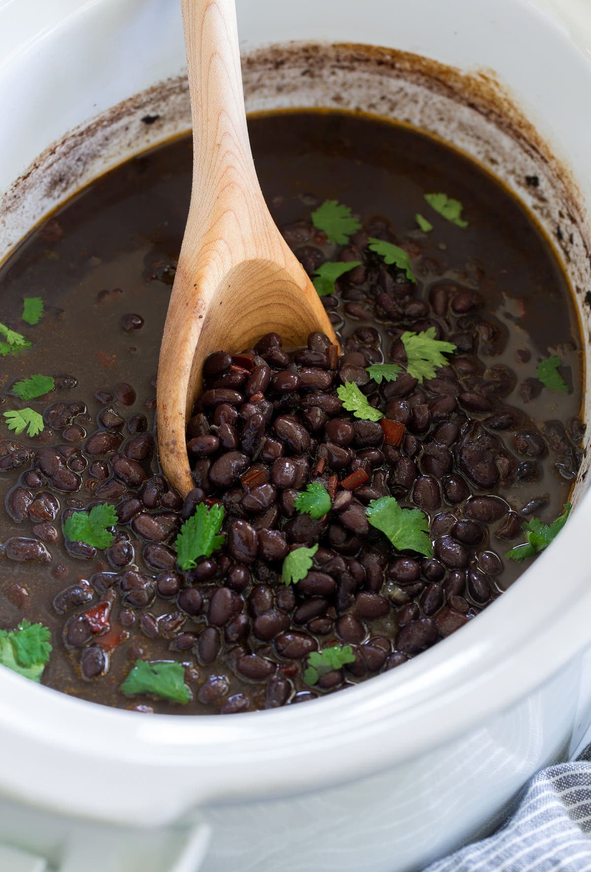 Black Beans {Slow Cooker or Instant Pot}