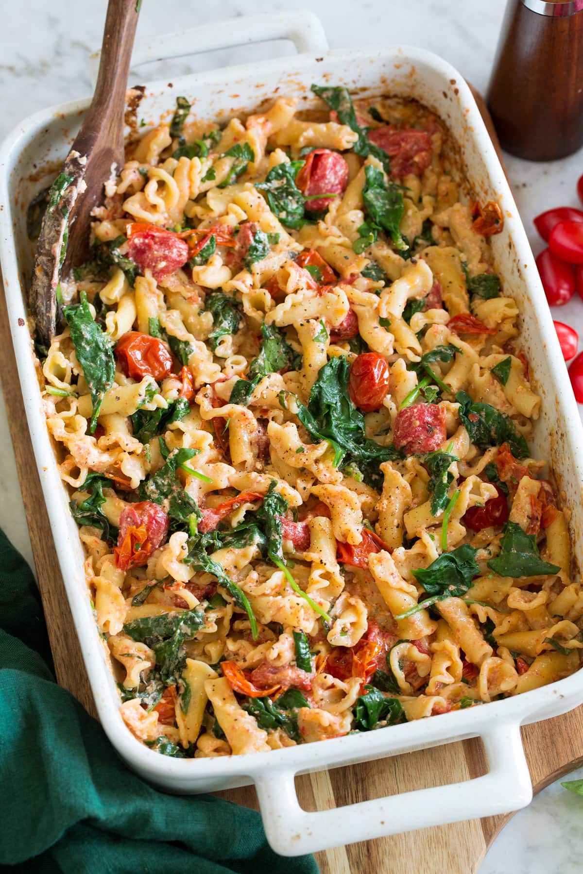 Baked Feta Pasta (TikTok Pasta)
