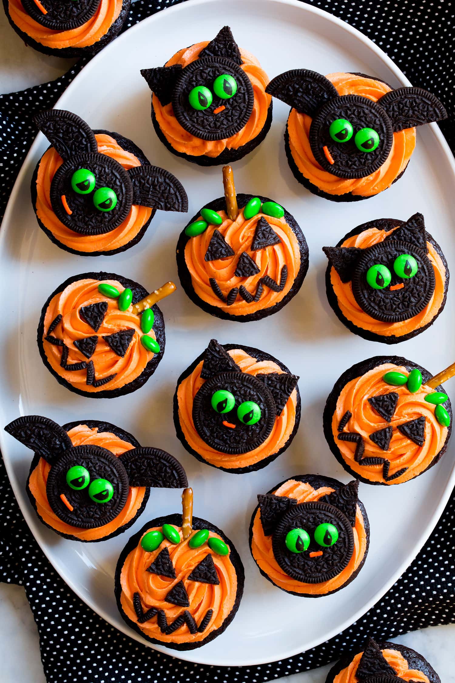 Decorated Halloween Cupcakes