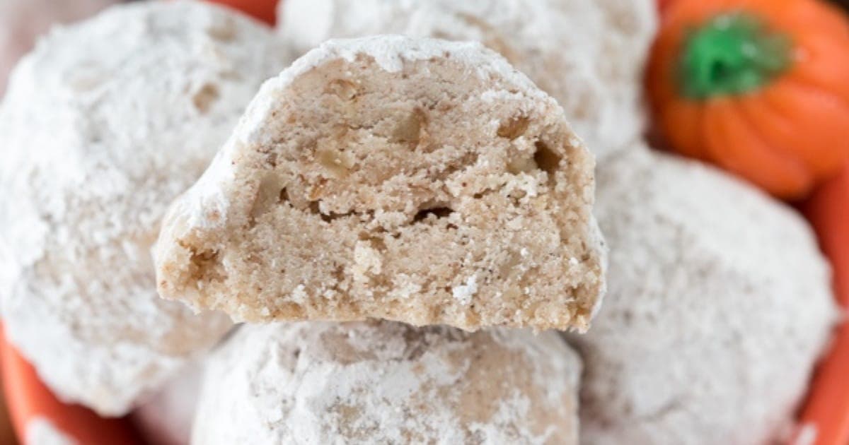 Pumpkin Spice Snowballs