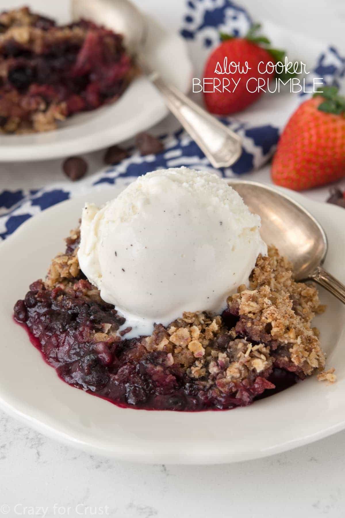 Slow Cooker Berry Crumble