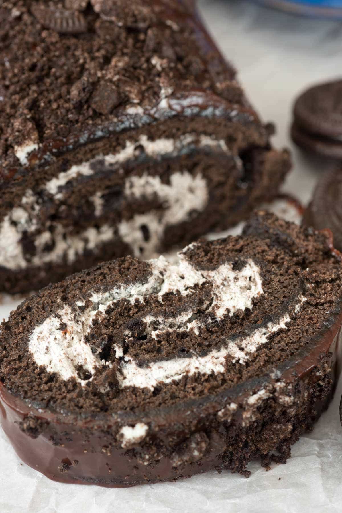 Cookies 'n Cream Oreo Cake Roll