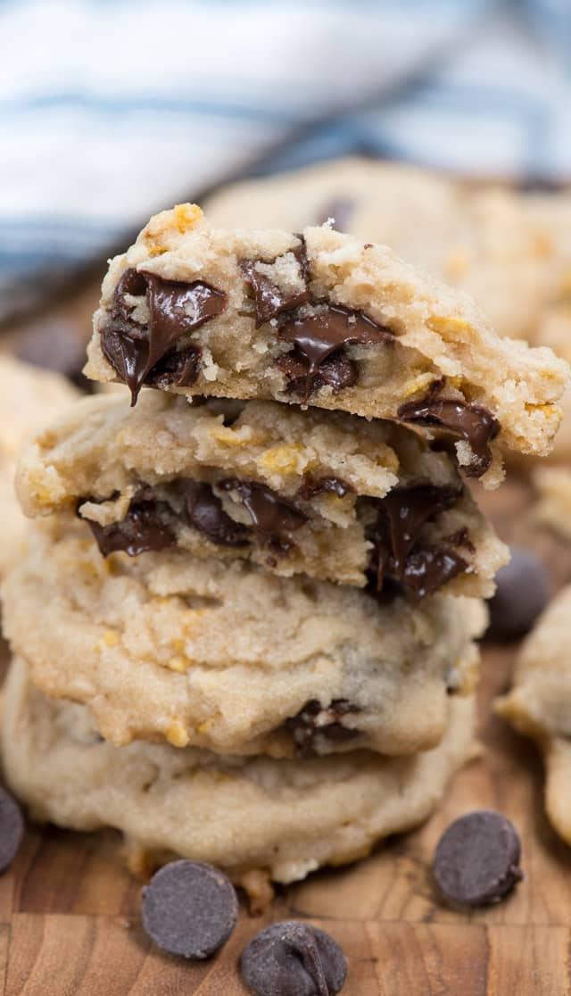 CHOCOLATE CHIP CORNFLAKE COOKIES
