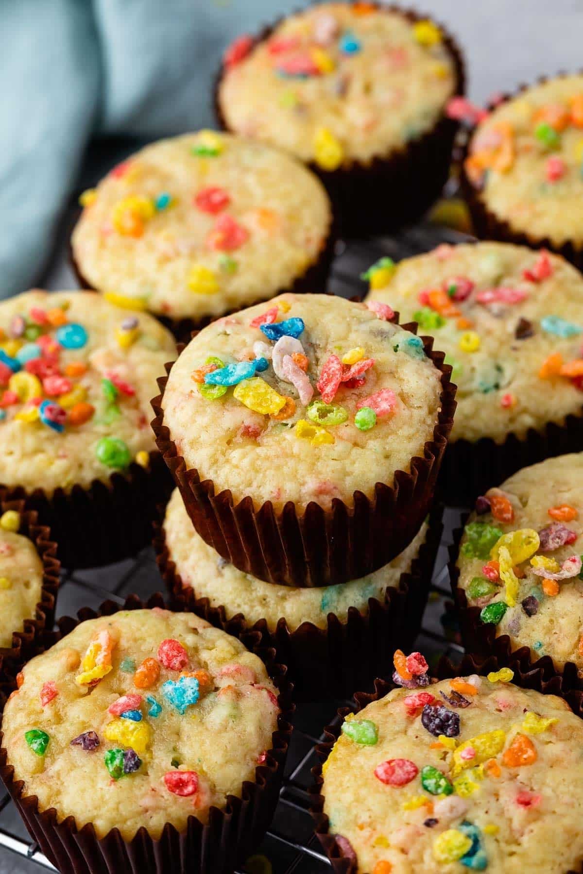 Best Basic Muffins Recipe with Fruity Pebbles