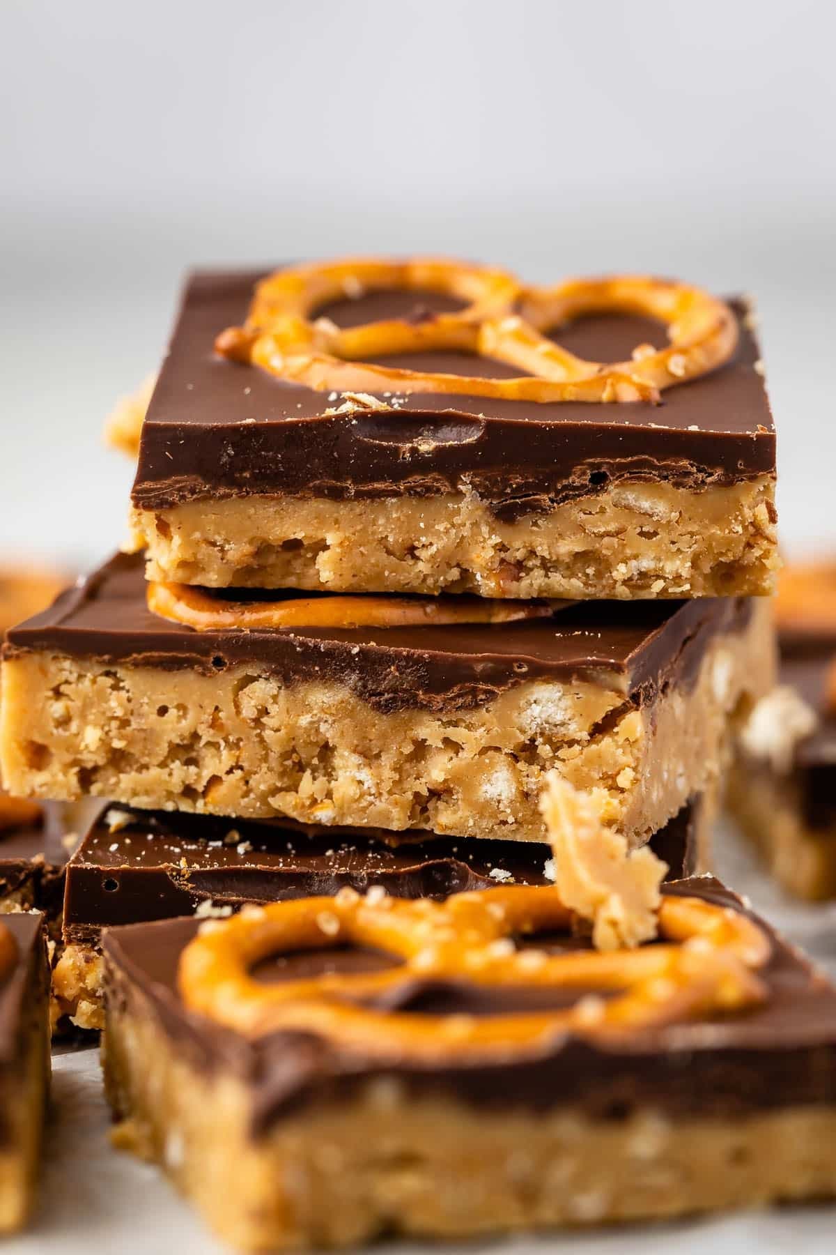 No Bake Peanut Butter Pretzel Bars