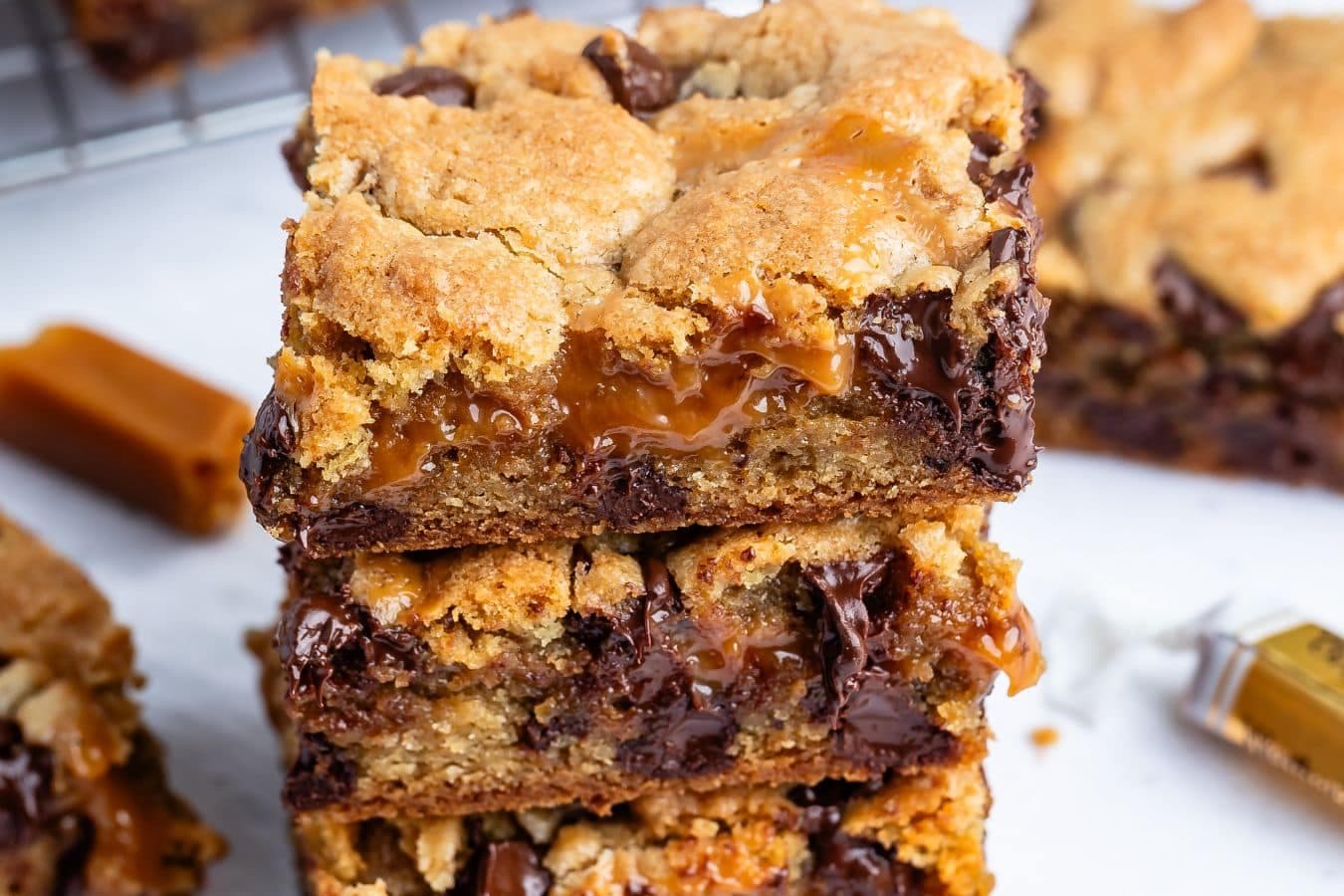 Chocolate Chip Caramel Cookie Bars Recipe