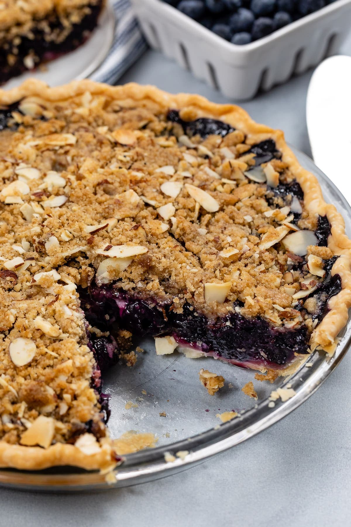 Blueberry Crumble Pie