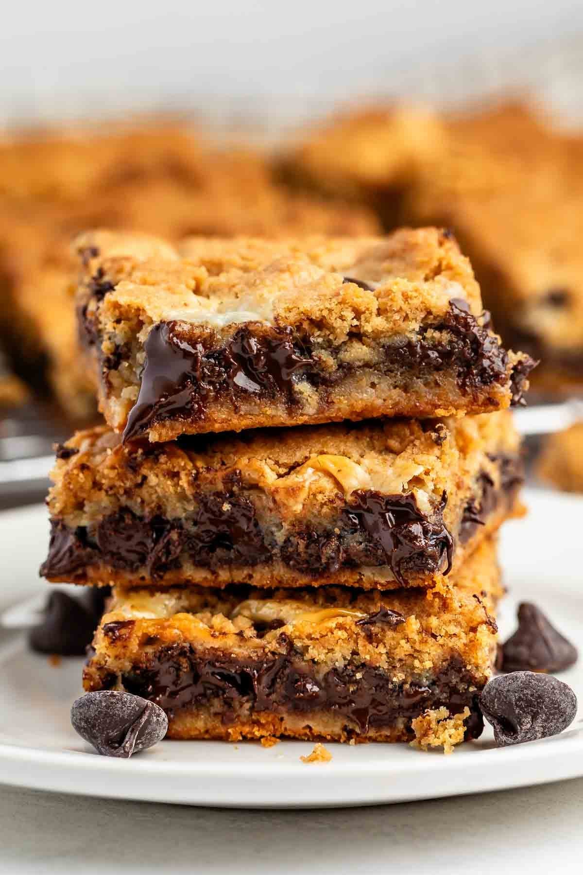 Peanut Butter Cookie Gooey Bars Recipe