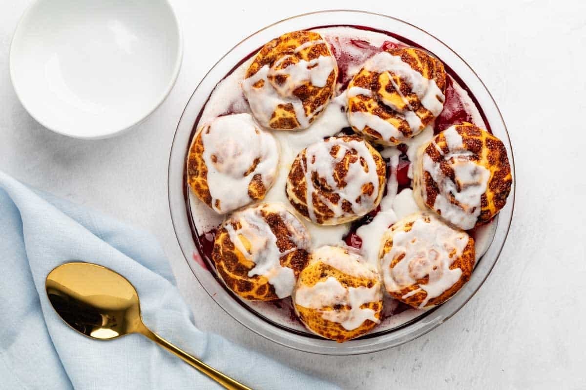 Cinnamon Roll Cobbler Recipe