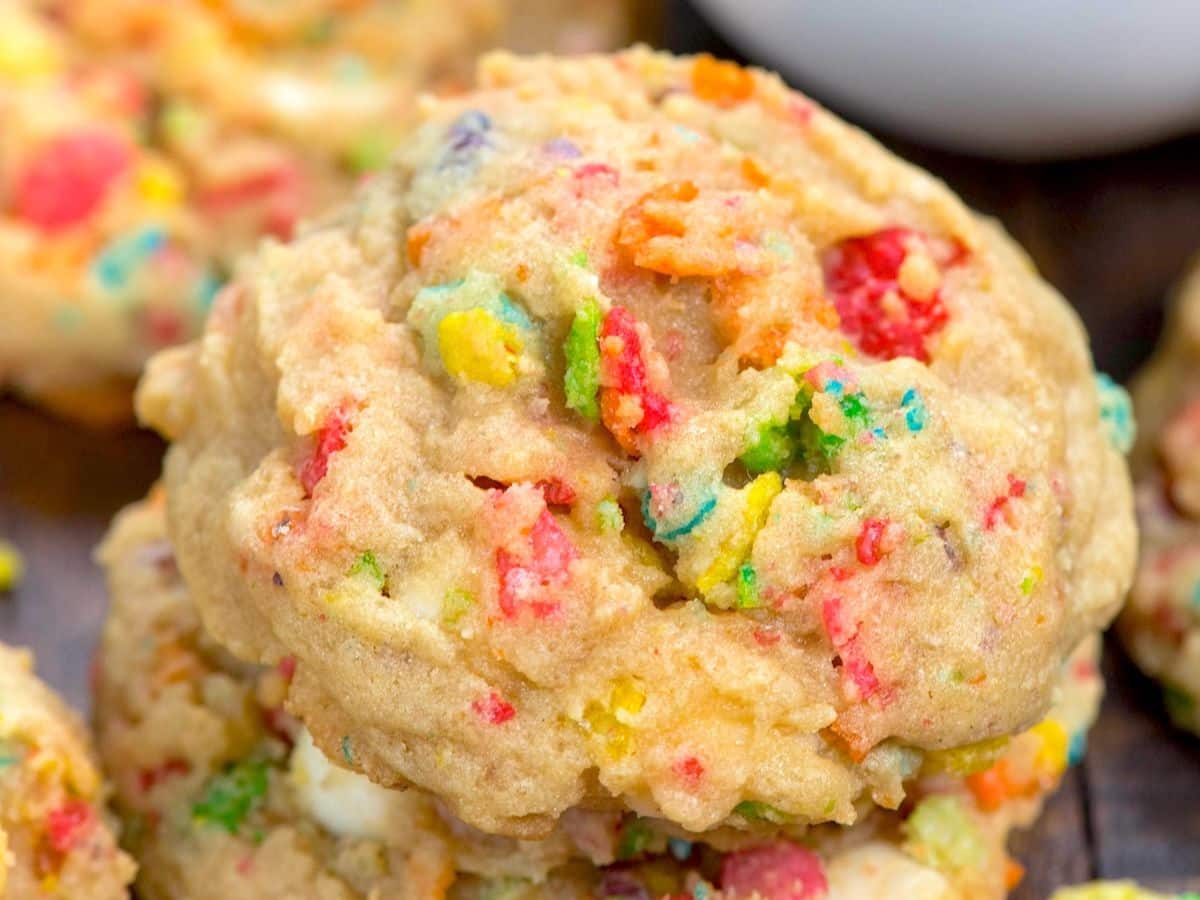 Fruity Pebble Pudding Cookies Recipe