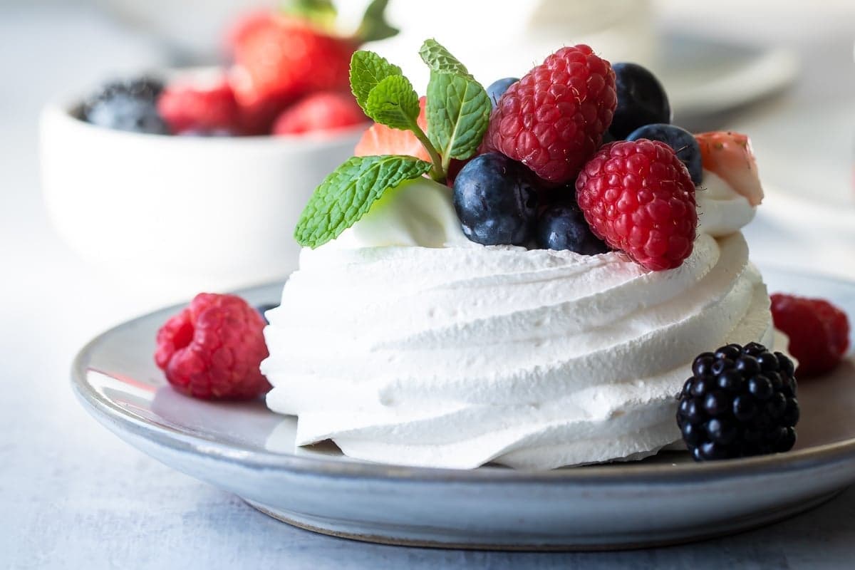 Schaum Torte